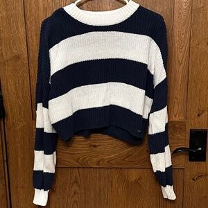 Hollister Cropped Sweater